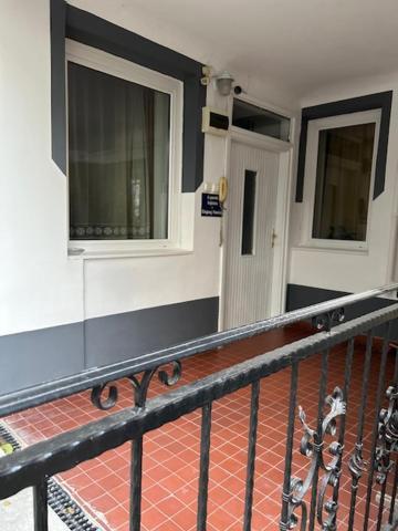Corvin Panzio Bed and Breakfast Γκιόρ Εξωτερικό φωτογραφία