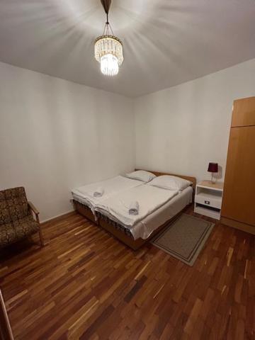Corvin Panzio Bed and Breakfast Γκιόρ Εξωτερικό φωτογραφία